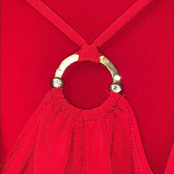 Red top - Picture 3 of 5